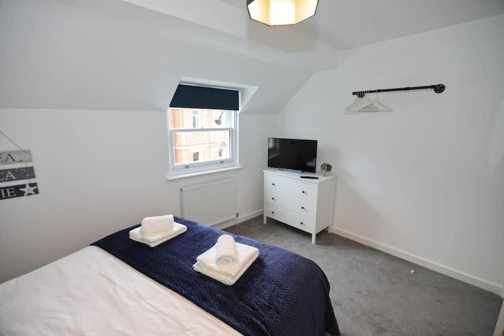 Exmouth - Apartment 1, Strand House - Modern 2 Bedroom Apartment, Perfect Location For Access To Beach & Town Centre - Sleeps 4 Guests - No Parking - Hosted By Rentmyhouse Exterior foto